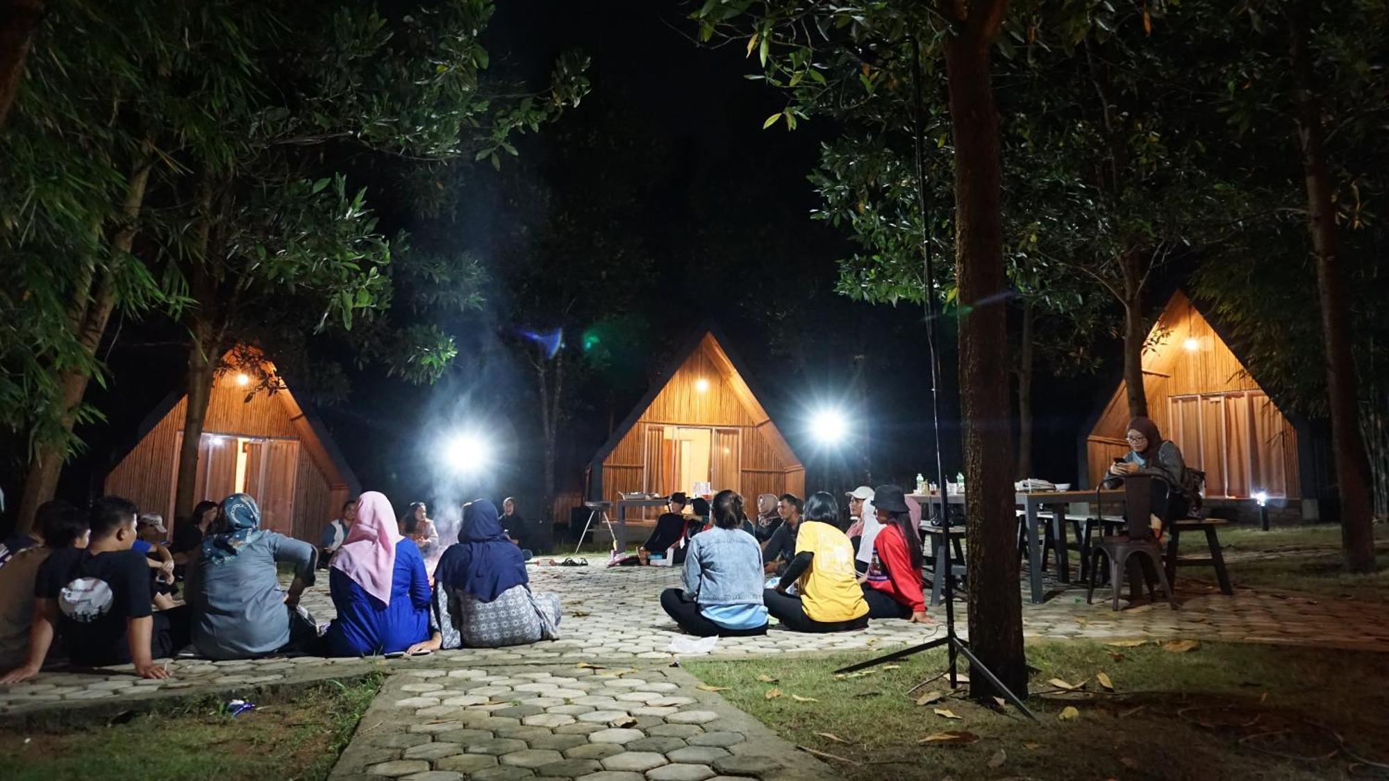 "D'Bamboo Kamp" Desa Wisata Ekang Lagoi Ngoại thất bức ảnh